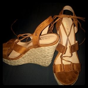 Liliana Wedges, Brown